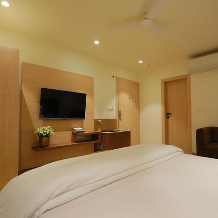 Hotel 16 Delhi  Exterior photo